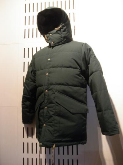 <インパクティスケリー>　　HOODED DOWN JKT